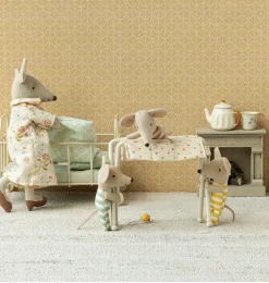 Maileg Kinderzimmertisch für die Babymäuse / gebrochenes Weiß- Puppenmöbel Und Zubehör|Puppenhaus Und Mäusehaus