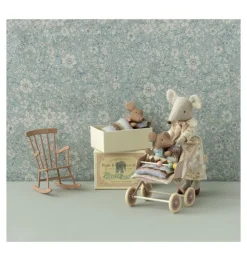 Maileg Sleepy Wakey Baby-Mäusemädchen in Streichholzschachtel- Puppenhaus Und Mäusehaus|Maileg Babymäuse Und Häschen.