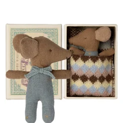 Maileg Sleepy Wakey Baby-Mäusejunge in Streichholzschachtel- Puppenhaus Und Mäusehaus|Maileg Babymäuse Und Häschen.